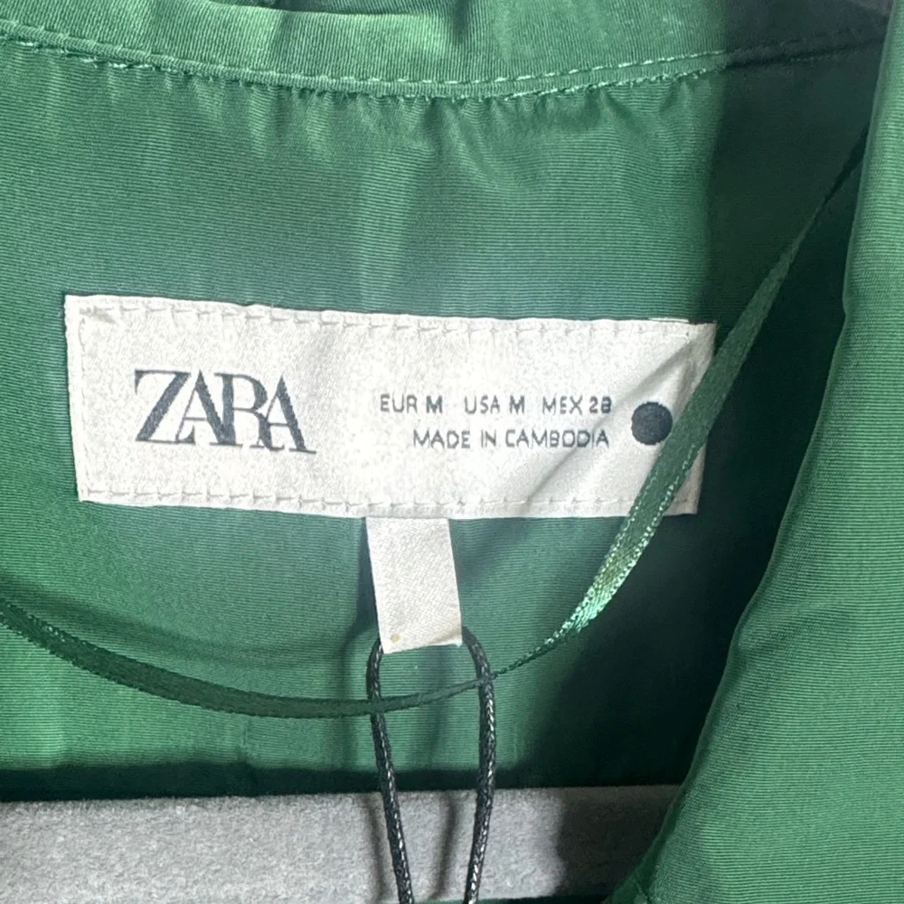Zara Green Crop Top - Picture 2 of 5